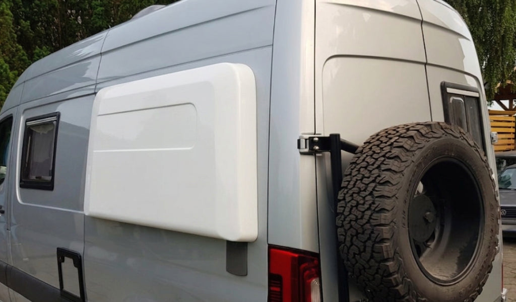 Extensión Lateral (Petaca) (1 pieza) – Mercedes Sprinter W906/W907 / VW Crafter (Lado izquierdo - 1 unidad)